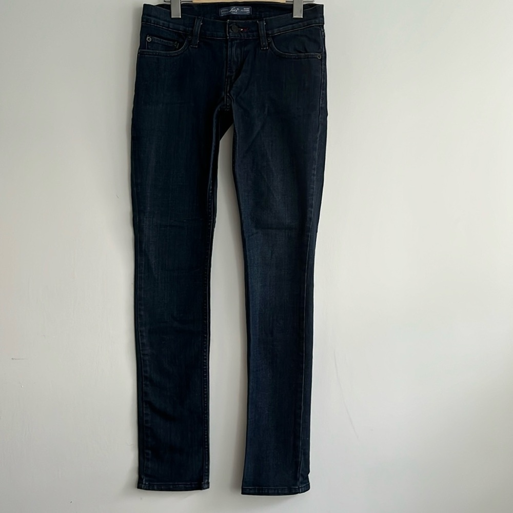 Original Levi’s 524 skinny blue jeans excellent condition size 3M